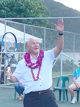 Governor serves the first ball