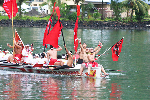 Manulele Tausala signaling victory