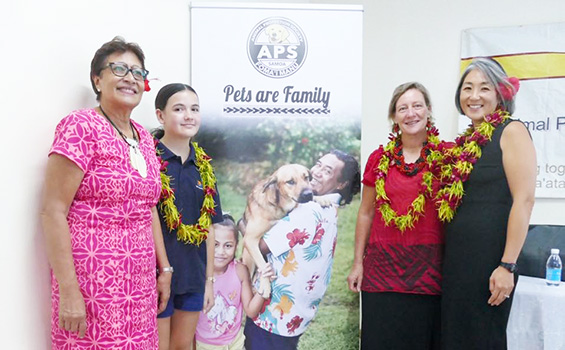 (L-R) Tu’u Fu’a Hazelman (APS Board Member), Aniva Clarke (Slogan Competition winner), Dr. Joan Macfarlene (APS Chairperson) and U.S. Embassy, Acting Chargé d’Affaires – Katelyn Choe