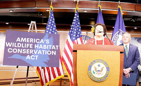 Congresswoman Uifa’atali Amata speaking