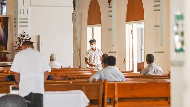 social distancing during Easter Sunday church service