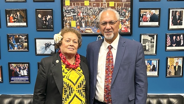 Amata and Governor Pulaali’i