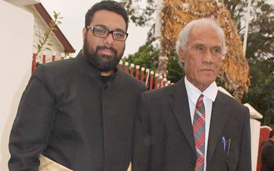  The Speaker of the House, Lord Fakafanua, (left), and the late PM 'Akilisi Pohiva.