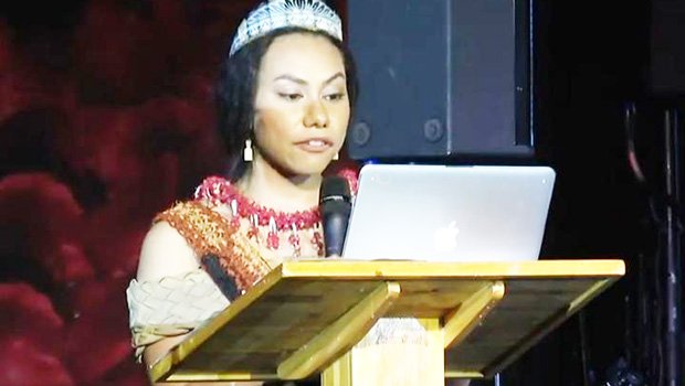  Kalo Funganitao during her speech
