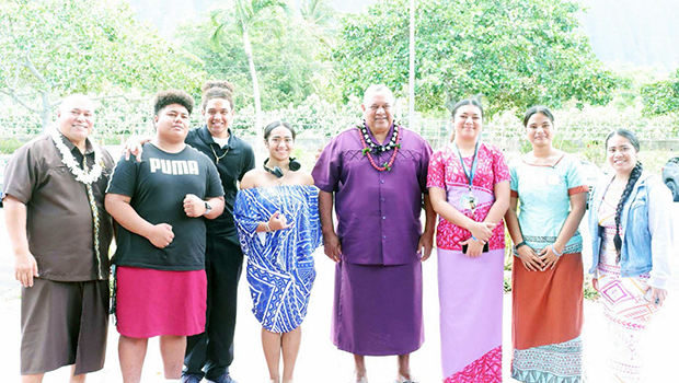 Governor with youth enrolled in Hawaii Job Corps