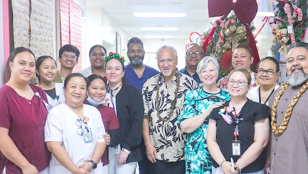 The Governor and First Lady pose with LBJ Hospital staff