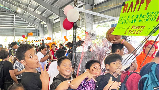 Hundreds of Leone Midkiff Elementary students