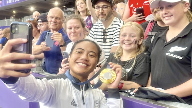 Alena Saili wins gold