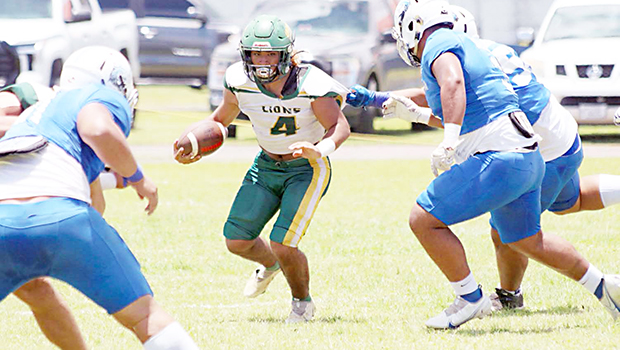 Leone Lions Wylan Faga looking for an open lane