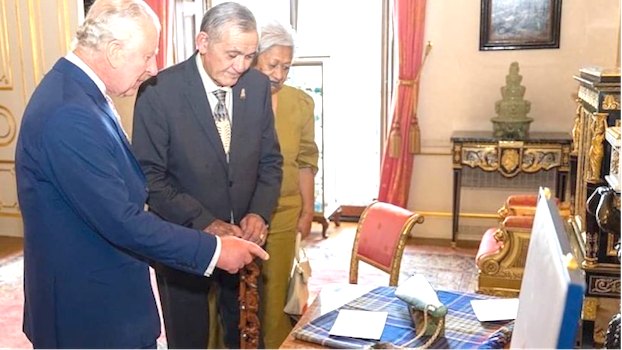 Kiingi Tūheitia and King Charles III 