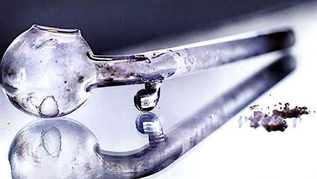 A glass pipe that can be used for smoking meth