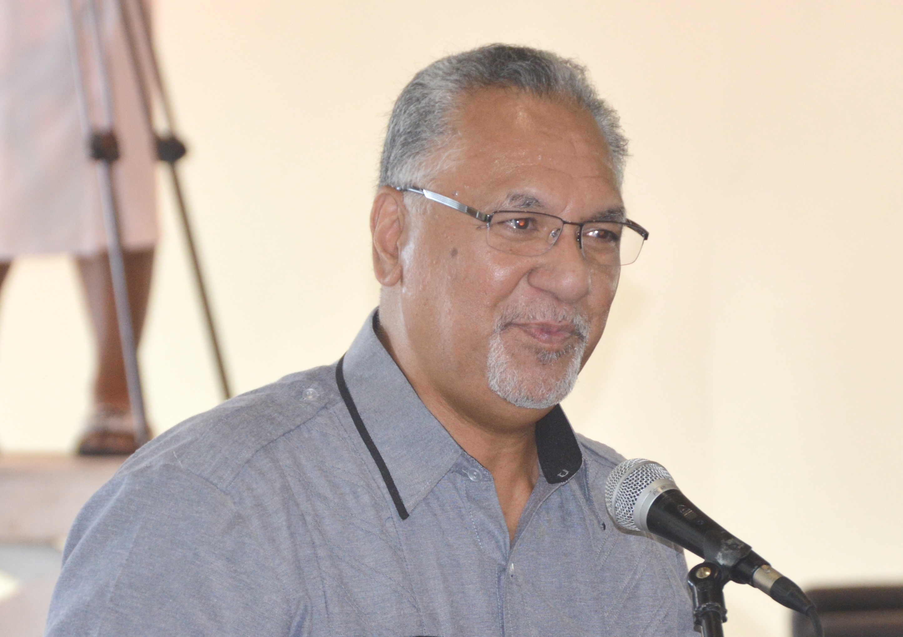 Governor Pulaali’i Nikolao Pula