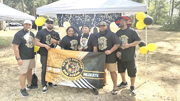 Some members of Nu'uuli Voc-Tech High School Class of 2005 