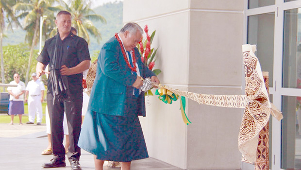  Samoa's Prime Minister Tuilapea Sailele Malielegaoi opens the Maoto Fono buidling
