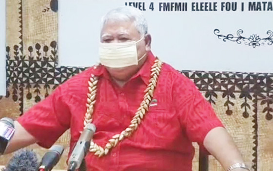 Prime Minister, Tuilaepa Sailele Malielegoi in a facemask