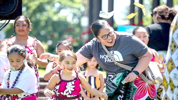 Portland/ Vancouver Tausala Manaia dancers 