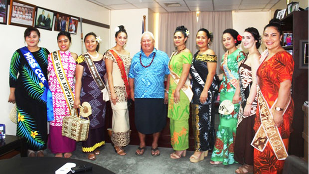 Samoa Airways Minister Lautafi Fio Selafi Purcell  with Miss Samoa contestants