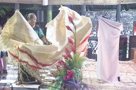 Presentation of gifts