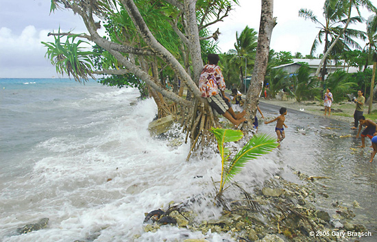 tuvalu shoreline