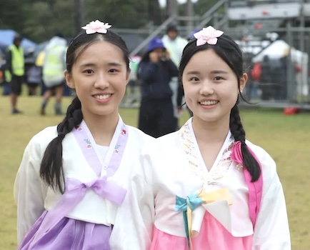 South Korean performers Eve Yun and Celine Chen