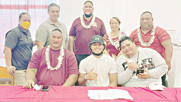 Lester Lagafuaina's signing ceremony