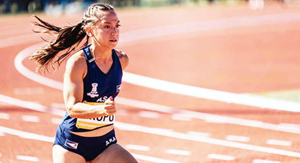 Filomenaleonisa Iakopo running on mini-games track