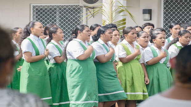 Lupelele Elementary School 8th grade students