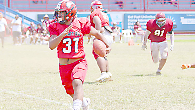 Vikings third string quarterback, Nafanua Ulugalu