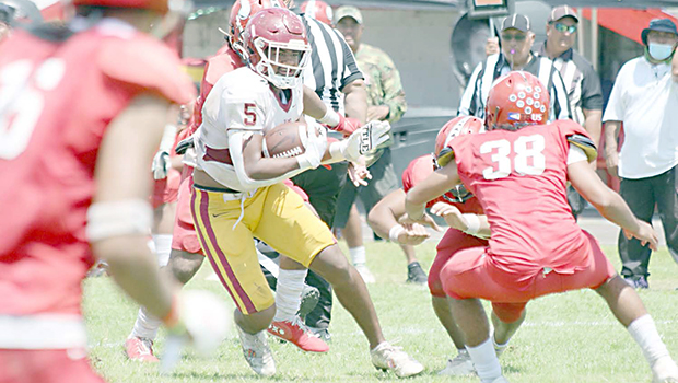 Metuliki Tupou (5) of the Tafuna Warriors