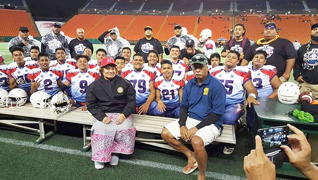 Amata with Team Amerika Samoa