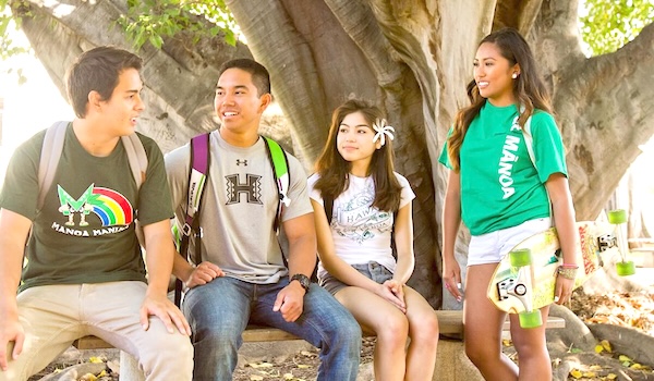 UH students on campus