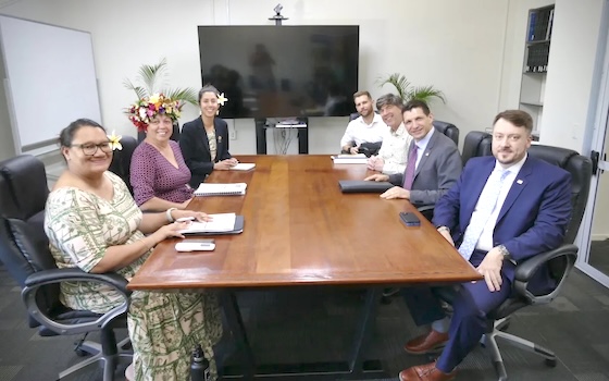 US delegation during their meeting with Cook Islands