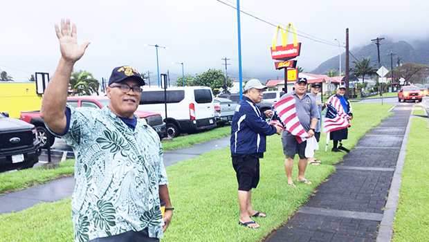 Veterans wave on 4th of July