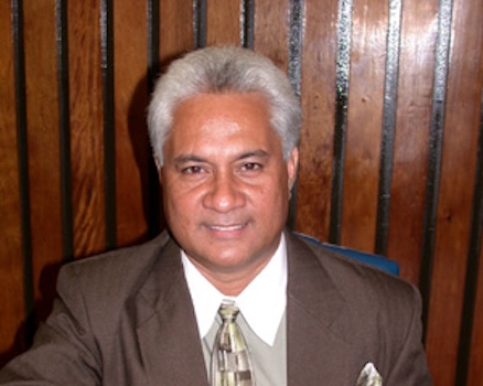 Larry Sanitoa