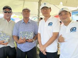 Neil’s ACE team 1 — Ukulele (far left) and partner Roy