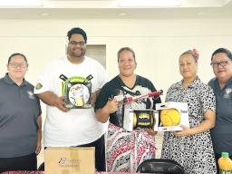 Sports equipment for Manu'a youth