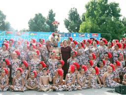 Taupou Samoa" headed up Kiki Sotoa with Congresswoman Aumua Amata