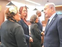 Amata with Prime Minister Netanyahu 