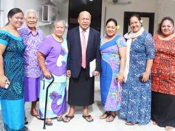 Aoelua Solomona Aoelua (fourth from left) and family