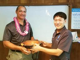 StarKist Samoa General Manager Jason Kim (right) with  Taotasi Archie Soliai,