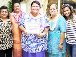 Ina Shekinah Tupufia with ASCC admin