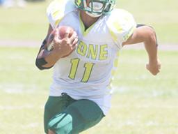 Ben Tikeri of Leone returning this kick off 