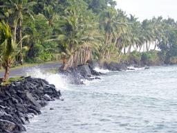 The surf at the road side in Aua