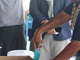Stadium director Tole’afoa Henry Tavake cutting the cake