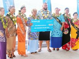 Miss American Samoa Inc., (MASI) president Mrs. Meafou Imo (fourth from left) and Bluesky Communications chief executive officer and contestants