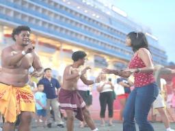 Norwegian Sun cruise ship visitor