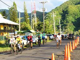 Cyclists making their rounds at Lions Park