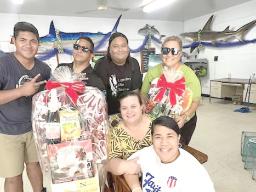 dmwr christmas gifts