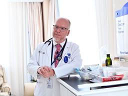 Dr Joseph Shumway