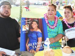 [l-r] Pita ‘Pete’ Tanielu, with his mother, Sapapali’i and sister, Edwina last Saturday at Lions Park